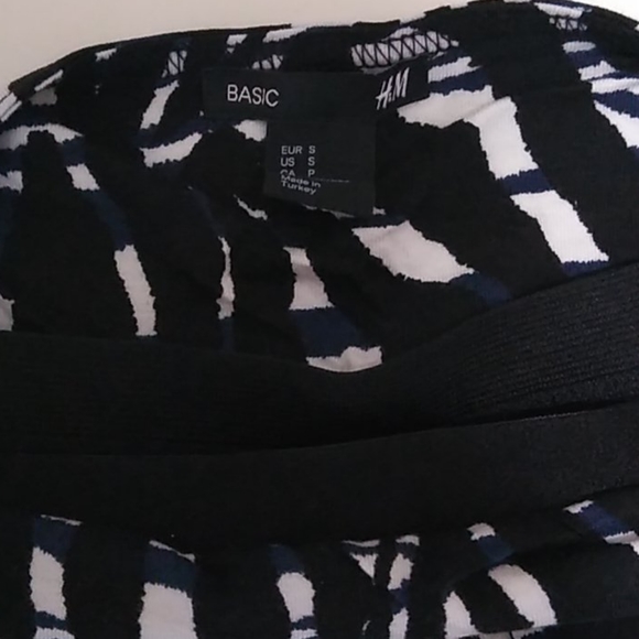 Tube top with built-in bra with geometric print - Picture 7 of 7